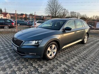 Škoda Superb 1.5 Tsi 110 kw DSG style 1 majitel
