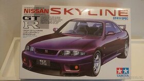 Plastikový model 1:24 TAMIYA Nissan Skyline GT-R V-Spec