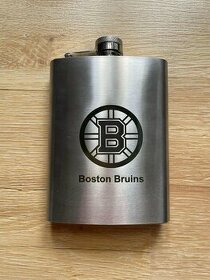 Prodám láhev (placatici) s potiskem Boston Bruins