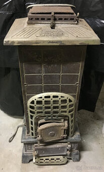 americká litinová kamna Maják automat 113