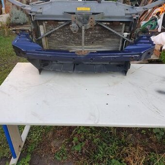 Mazda 6 2.0 D 100 Kw R.v. 2004 prodám díly. -