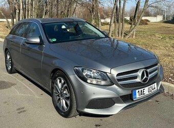 MERCEDES C 220 D T BLUE TEC AVANGARDE, SERVISNÍ KNÍŽKA