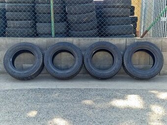 235/65/16C Letní pneu Michelin Agilis