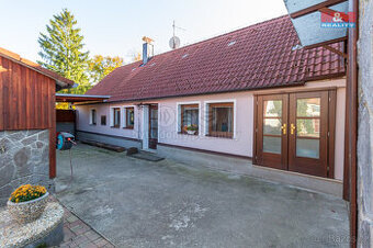 Prodej rodinného domu, 439 m², Hrdějovice, ul. Na Návsi - 1