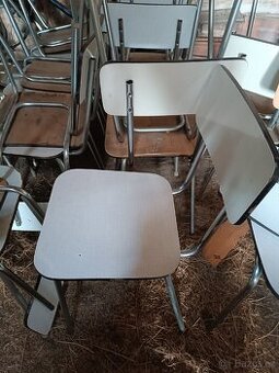 Kovová židle