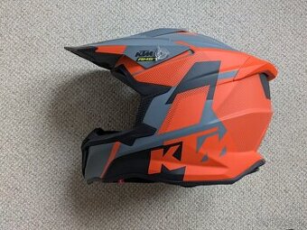 KTM strycker (Airoh)