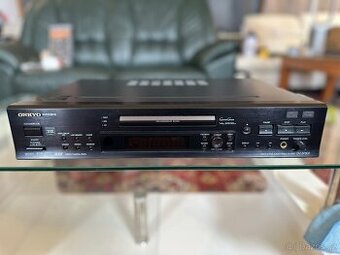 Sacd přehrávač Onkyo integra DN-SP800 - 1