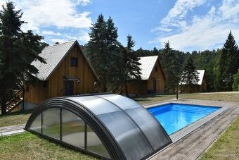 dokončená vzorová chata, bazén, sauna, káď DOD 22.6.2025
