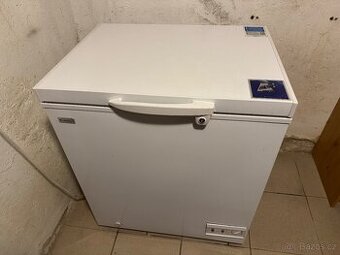 Pultový mrazák Candy 155L