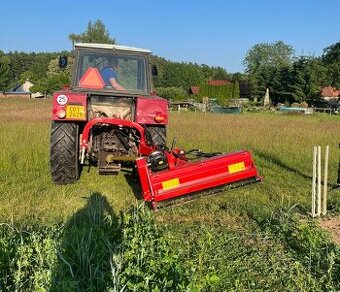 Příkopový  mulčovač  za traktor