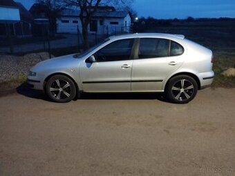 Seat Leon 1.6 sr náhradní díly