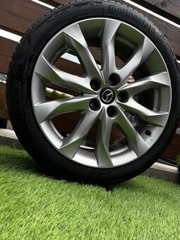 Alu kola 5x114.3 r18 s pneu (mzd3a1)
