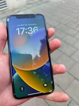 Apple iPhone X 64GB číst popis