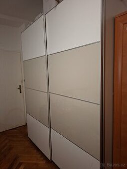 IKEA PAX SKŘÍŇ 200x250 cm,10.000 Kč, Praha 2