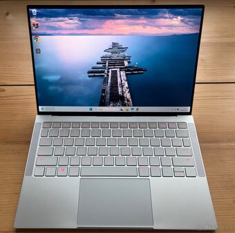 Dotykový 4k Razer Book 13 | i7 1165g7 | 16GB | 512GB