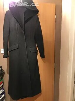 Max Mara kasmirovy vlneny sedy cerny kabat 36