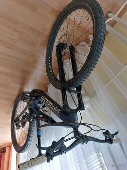 Celoodpruzene elektrokolo Specialized turbo levou alloy