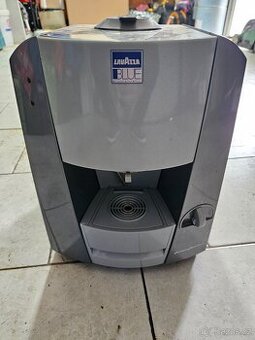 Kavovar Lavazza na kapsle