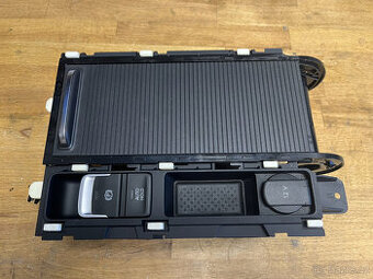 Passat B8 držák nápojů 3G0862531