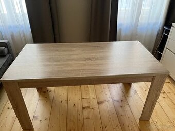 Kuchynsky stul, 4 zidle a stolecky  jako nove