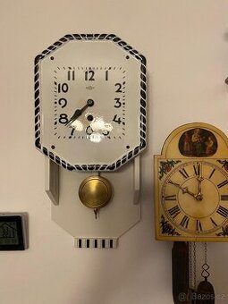 Hodiny staré kuchyňské