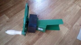 řezačka na kopřivy