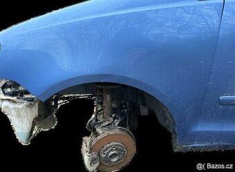 VW Polo blatník levý