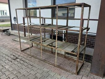 Masivní železný, průmyslový regál-levně