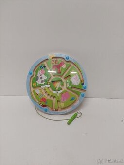 dřevěvná kuličkový labyrint