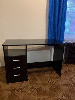 Psací stůl / Kancelářský stůl