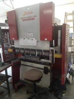 Ohraňovací lis Baykal