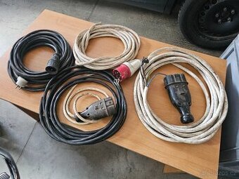 Zásuvky a kabely 230V + 380V - 16A, 25A, 32A, 60A