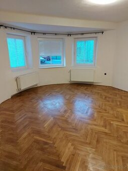 Pronájem bytu v rodinném domku.