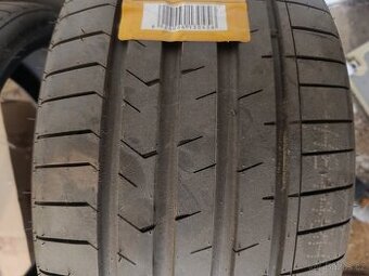 255/30R19
