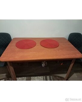 Jídelní stůl 120×75