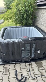 BELATRIX Vířivka pro 4osoby