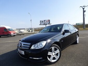 Mercedes-Benz Třídy C 2,2 CDI BlueEfficiency sedan 180 CDI