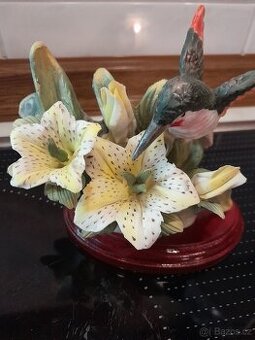 Porcelánový ptáček