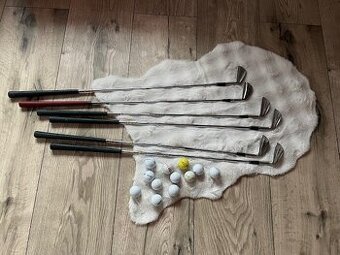 golfové hole + golf. míčky