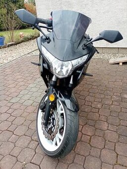 Silniční motocykl Maxon