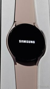 Prodám Samsung Galaxy Watch4 40mm růžové, v záruce 02/2026