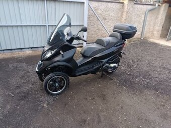 Piaggio mp3 500 ABS,ASR,kufr černá 2 cz doklady v ceně