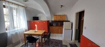 Nabízíme k pronájmu zděný byt 2+1 54 m2 Týn nad Vltavou
