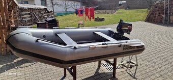 Prodám motorový člun 5hp.