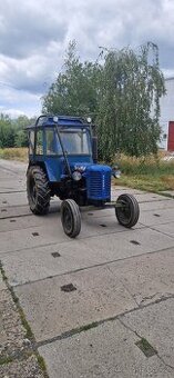 Traktor Zetor 25