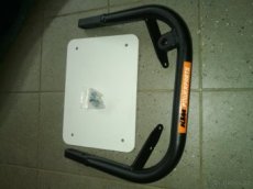 Rear grab bar