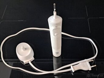 Elektrický kartáčel Braun Oral B