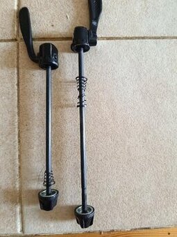 Rychloupínáky Shimano Deore přední a zadní - nové