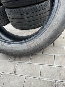 275/45r20