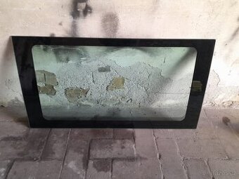 Boční okno na levou stranu verze L1 H1 r. 2013